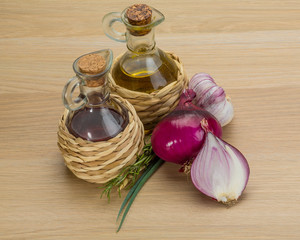Oil, vinegar with onion