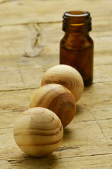 Wooden spheres Trä sfärer Sfera In legno Deodorante