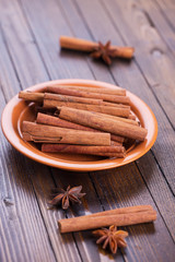 Group of spaces with cinnamon and anise