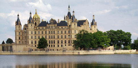 Fototapeta na wymiar Schwerin Chateau