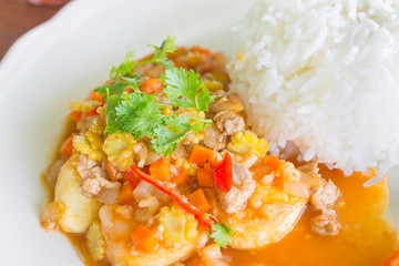 Stir fried tofu with shrimp