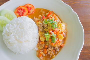 Stir fried tofu with shrimp