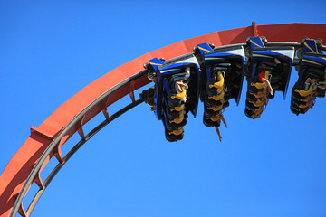 parque de atracciones diversión ocio montaña rusa 0913-f14 © txakel