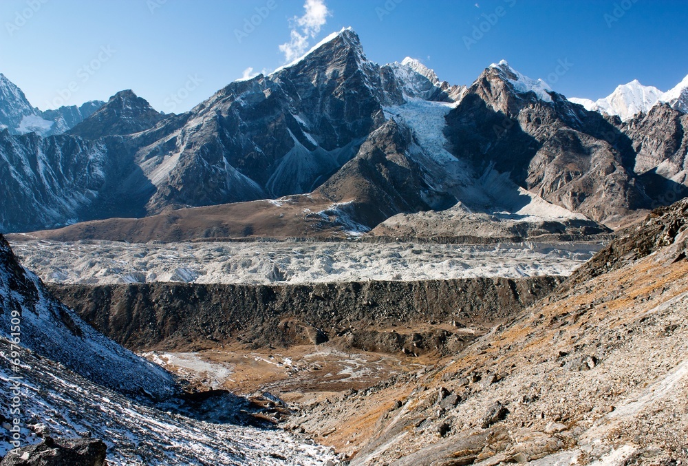 Sticker khumbu glacier and lobuche peak from Kongma la