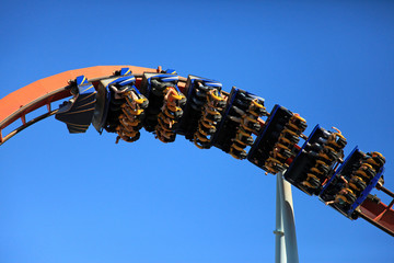 parque de atracciones ocio azul montaña rusa 0927-f14