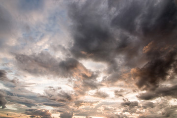 Obraz premium Cloudy stormy black and white