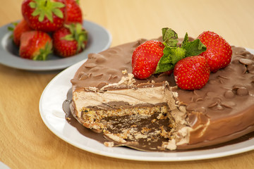Chocolate cake with strawberries