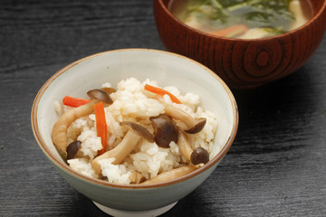 きのこご飯