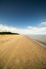 beach skyline with sand and perspective