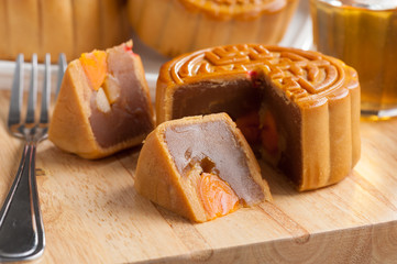 Moon cake