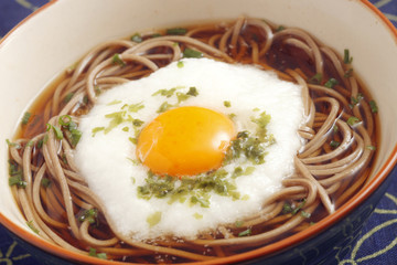 月見蕎麦