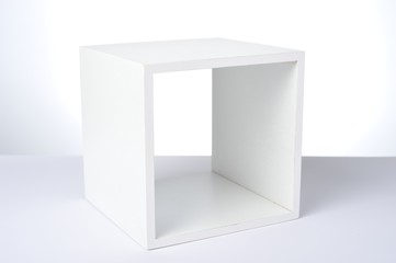 何もない白い箱