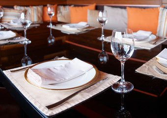 Place setting in a restaurant