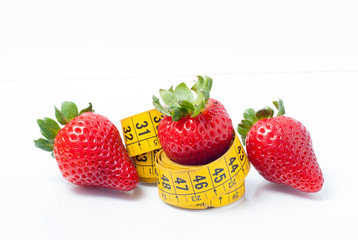 morangos e fita métrica