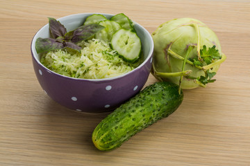Kohlrabi salad