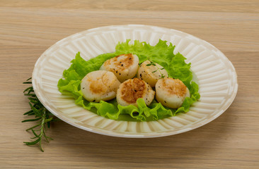 Grilled scallops