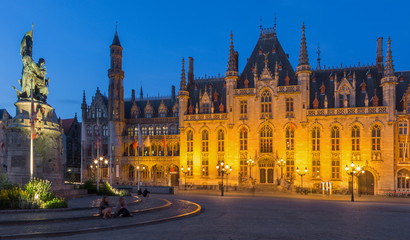 Fototapeta na wymiar Bruges - Grote Markt and the Provinciaal Hof gothic building