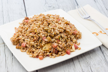 Spelt with mushrooms and bacon