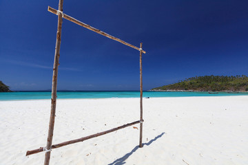 Obraz na płótnie Canvas Tropical paradise lagoon beach