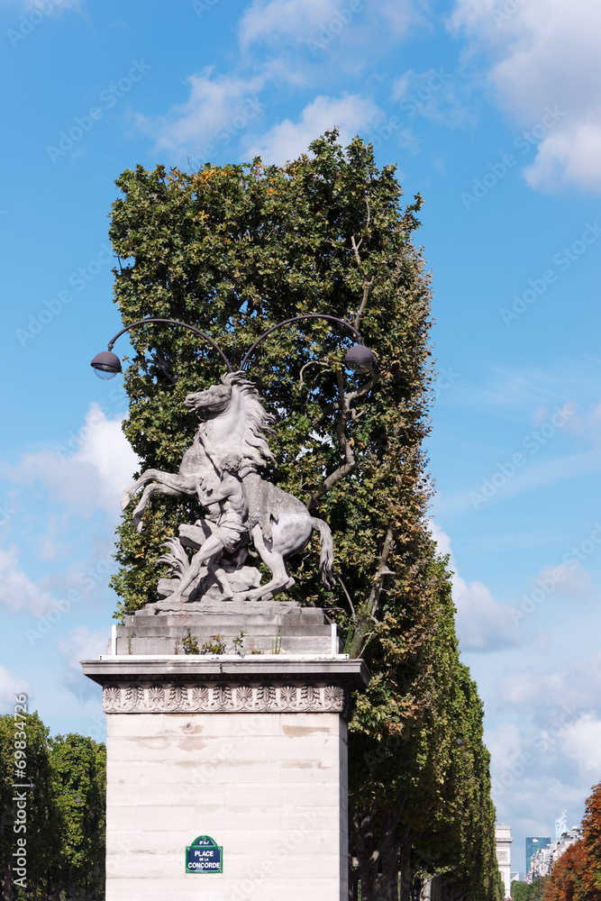 Wall mural statue place de la concorde