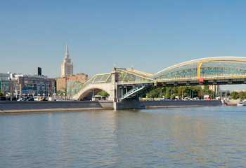 Bogdan Khmelnitsky (Kievsky) Pedestrian Bridge (2001) and Radiss