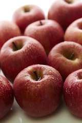 apples