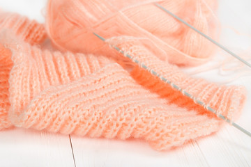 Fototapeta na wymiar Knitted wool scarf