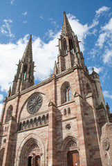 Fototapeta premium Eglise saints Pierre et Paul d'Obernai, Alsace, Bas Rhin