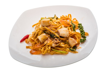Fried noodles with calamari