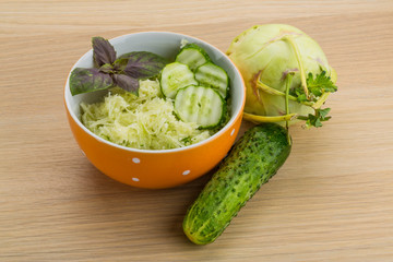 Kohlrabi salad