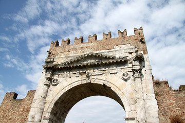 Arco d'Augusto 1 - 69861541