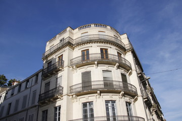 Fototapeta premium Immeuble ancien à Montpellier, Occitanie 
