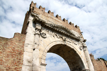 Arco d'Augusto 3 - 69861726