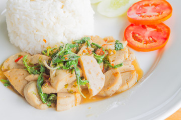 Stir-fried pork with basil