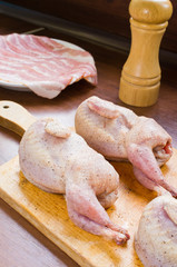 Quails prepared to baking