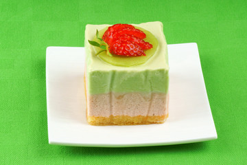 Kiwi and strawberry bavarian cream dessert