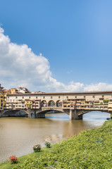 Obraz na płótnie Canvas The Ponte Vecchio (Old Bridge) in Florence, Italy.