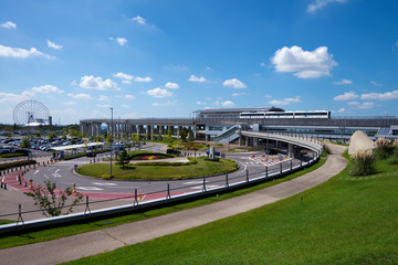 Fototapeta premium リニモ、 愛・地球博記念公園駅
