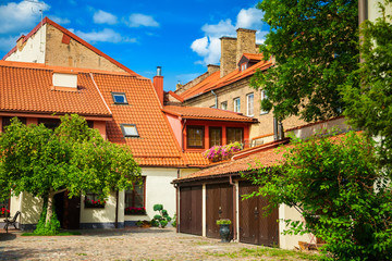 Fototapeta na wymiar yard in the old town of Vilnius