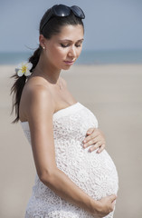Fototapeta na wymiar Pregnant woman