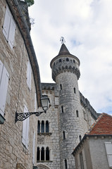 Fototapeta na wymiar il villaggio di Rocamadour l'Abbazia di Notre Dame - Francia