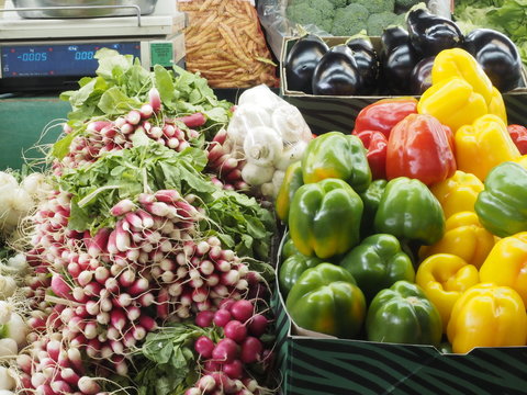 Verdura en un mercado de París
