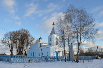 Старинный храм