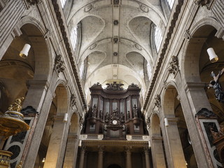 Iglesia de Saint Sulpice en París