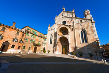 Fototapeta premium Verona Cathedral - Veneto Italy