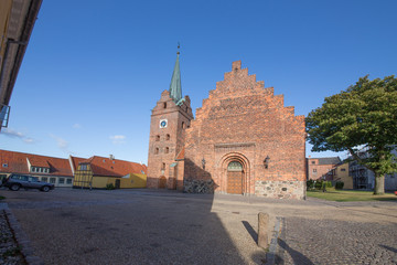 Fototapeta na wymiar Rudkøbing Kirchenplatz