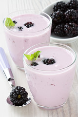 Yogurt and sweet dewberry