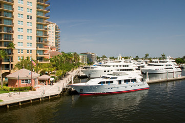 Fototapeta na wymiar Yachthafen in Fort Lauderdale