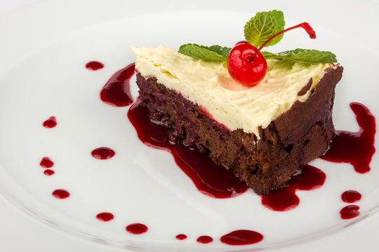chocolate cake with mascarpone and cherry