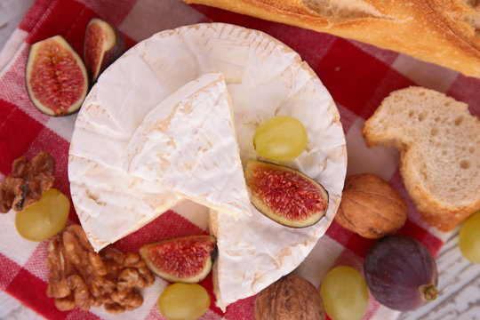 cheese, fig and grapes